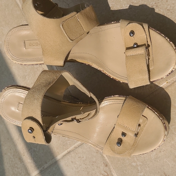 BCBG suede snake heels - Picture 9 of 9